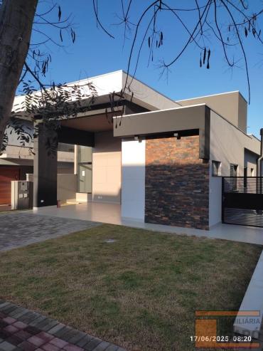 Casa em Condomínio para Venda em Londrina - PR, Pioneiros