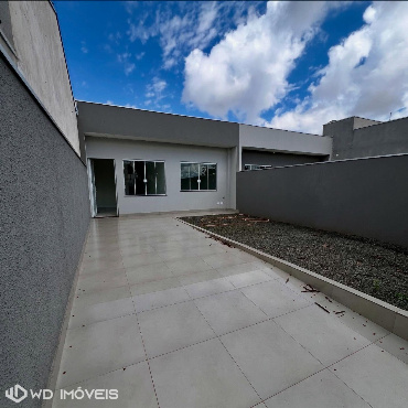 Casa para Venda em Sarandi - PR, Jd Leblon