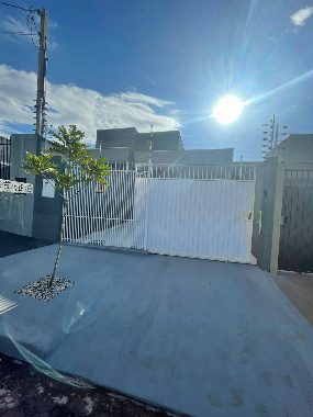 Casa para Venda em Sarandi - PR, Jd Independencia II