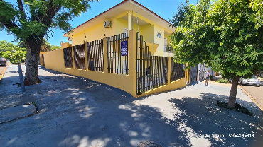 Sobrado para Venda em Maringá - PR, Jd Alvorada