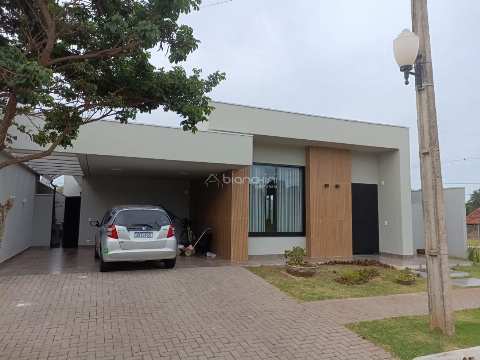 Casa em Condomínio para Venda em Marialva - PR, Jd Paraíso