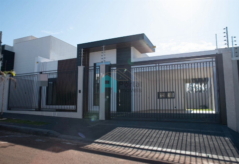 Casa para Venda em Cascavel - PR, Recanto Tropical