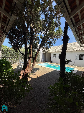 Casa para Venda em Cascavel - PR, Recanto Tropical