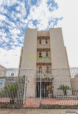 Apartamento para Venda em Maringá - PR, Zona 07