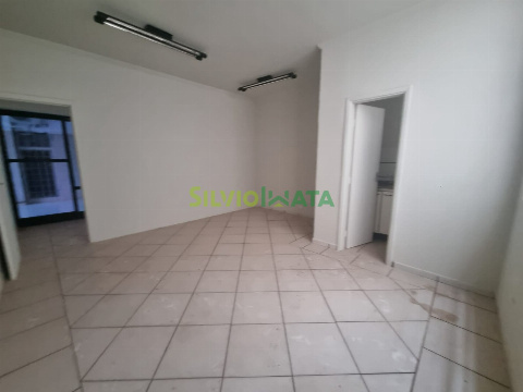 Sala Comercial para Venda em Maringá - PR, Zona 01 Centro