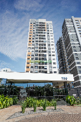 Apartamento para Locação em Maringá - PR, Zona 08