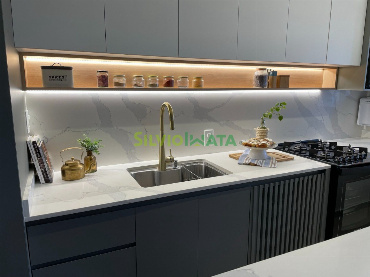 Apartamento para Venda em Maringá - PR, Zona 08