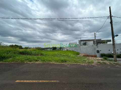 TERRENOS, Rua Pioneira Sophia Gomes Lacanala