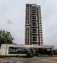 Apartamento para Locação em Maringá - PR, Zona 08