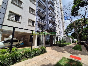 Apartamento para Venda em Maringá - PR, Zona 03