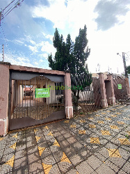 Casa para Locação em Maringá - PR, Zona 05
