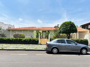 Casa para Locação em Maringá - PR, Zona 02