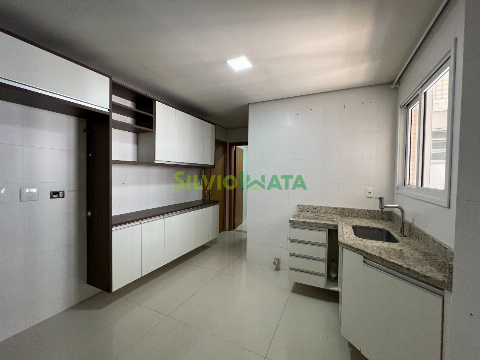 Apartamento para Venda em Maringá - PR, Zona 07