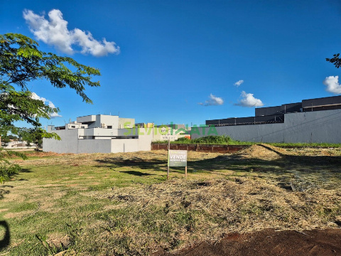 TERRENOS, Rua Gislaine Gomes de Castro