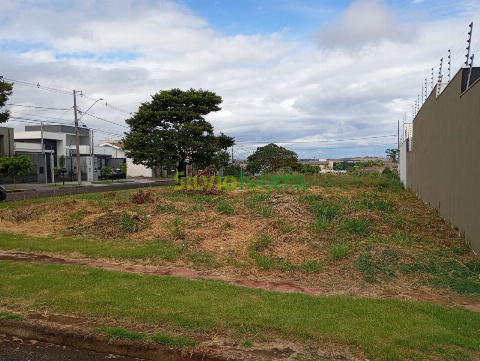 TERRENOS, Rua Pioneiro Fortunato Pires de Camargo