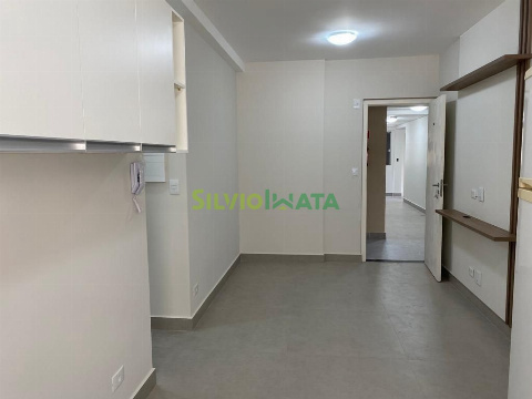 Apartamento para Venda em Maringá - PR, Zona 03