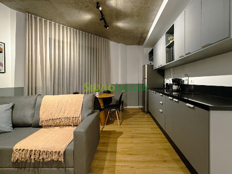 Apartamento para Venda em Maringá - PR, Zona 07