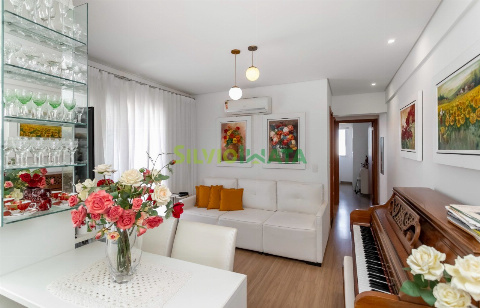 Apartamento para Venda em Maringá - PR, Zona 08