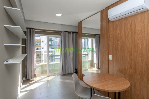 Apartamento para Venda em Maringá - PR, Zona 07