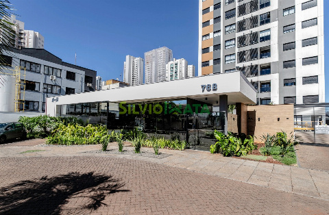 Apartamento para Locação em Maringá - PR, Zona 08