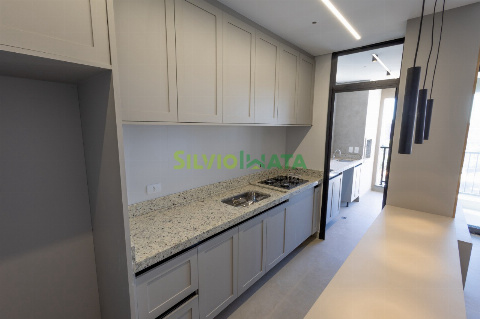 Apartamento para Venda em Maringá - PR, Zona 07