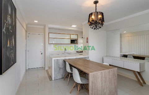 Apartamento para Venda em Maringá - PR, Zona 07
