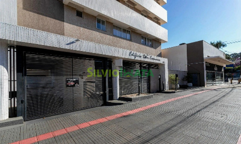 Apartamento para Venda em Maringá - PR, Zona 08