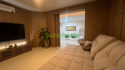 Casa para Venda em Maringá - PR, Zona 02