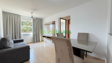 Apartamento para Venda em Maringá - PR, Zona 08