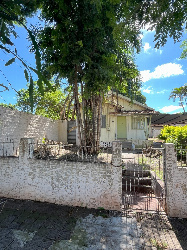 Casa para Venda em Maringá - PR, Zona 02