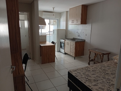 Apartamento Kitnet para Locação em Maringá - PR, Zona 08