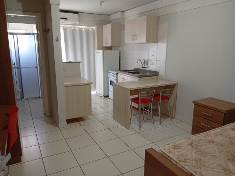 Apartamento Kitnet para Locação em Maringá - PR, Zona 08