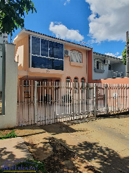 Sobrado para Venda em Maringá - PR, Chácara Paulista