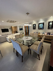 Apartamento para Venda em Londrina - PR, Jd do Lago