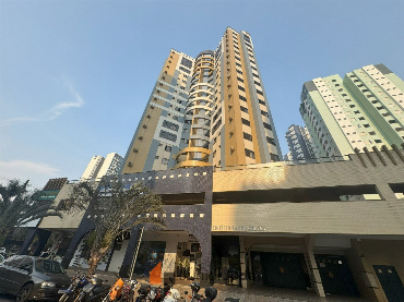 Apartamento para Venda em Maringá - PR, Zona 01 Centro