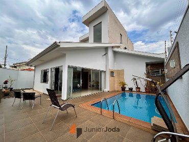 Sobrado para Venda em Maringá - PR, Jd Brasil