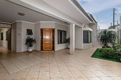 Casa para Venda em Maringá - PR, Jd Brasil