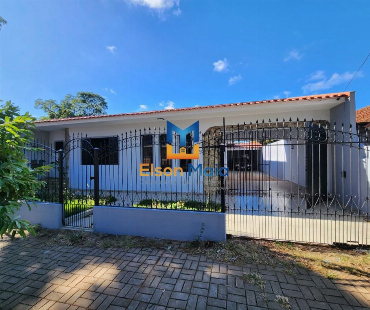 Casa para Venda em Maringá - PR, Zona 07