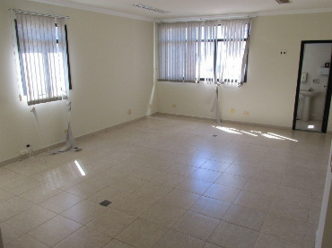 Sala Comercial para Locação em Londrina - PR, Centro