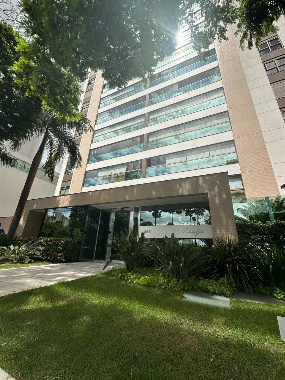 Apartamento para Venda em Maringá - PR, Zona 07