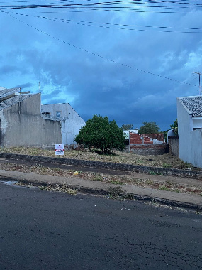 TERRENOS, Rua Pioneiro Frederico Hofferer