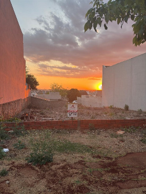 Terreno Comercial para Venda em Maringá - PR, Jd Oriental