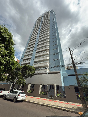 Apartamento para Venda em Maringá - PR, Zona 07