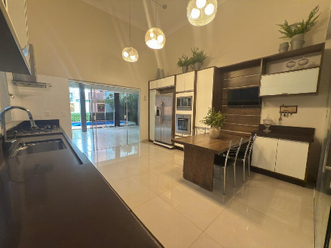 SOBRADOS, Avenida Cerro Azul