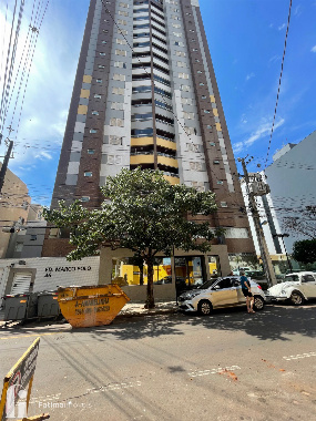 Apartamento para Venda em Maringá - PR, Zona 07