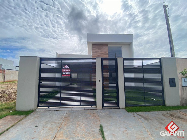 Casa para Venda em Maringá - PR, Bom Jd