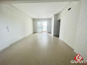 Apartamento para Venda em Maringá - PR, Zona 03