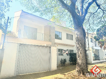 Sobrado para Locação em Maringá - PR, Zona 08
