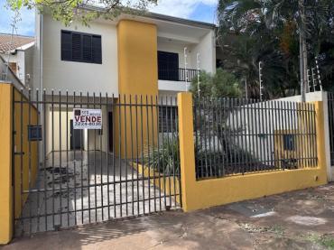 Sobrado para Venda em Maringá - PR, Jd Imperial I
