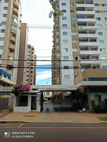Apartamento para Locação em Maringá - PR, Zona 07